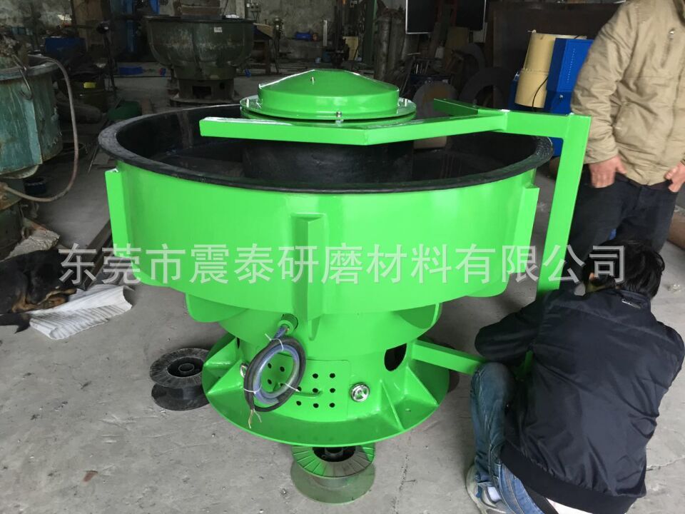 紅外線(xiàn)式振動(dòng)烘干機(jī)（上面發(fā)熱）